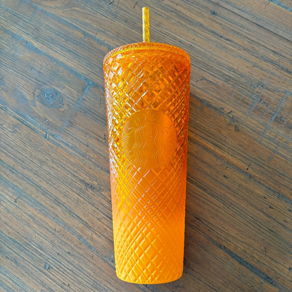 NWT Starbucks 24oz Venti Mango Ombre Studded Tumbler